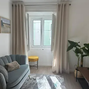  Appartamento Stylish Renovated In Chiado Portogallo